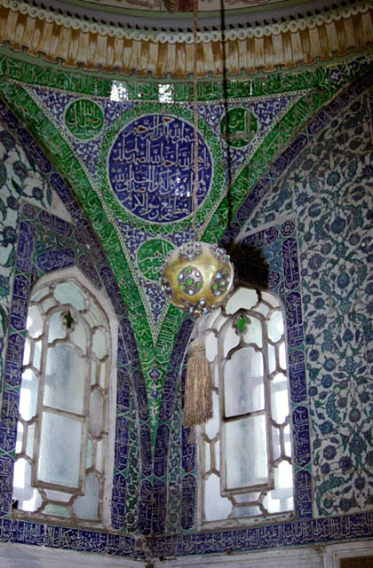 Topkapi Palace, home to all the Ottoman sultans. Constructed by Mehmed II after the conquest of Constantinapolis in 1453. Istanbul. Turkey.