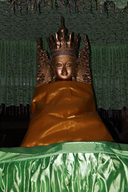 Nga Hpe Chaung (jumping cat) monastery, Inle Lake. Myanmar (Burma).