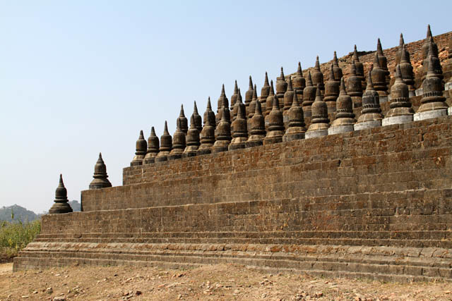 Kothaung (Koe Thaung) temple, Mrauk U. Myanmar (Burma).